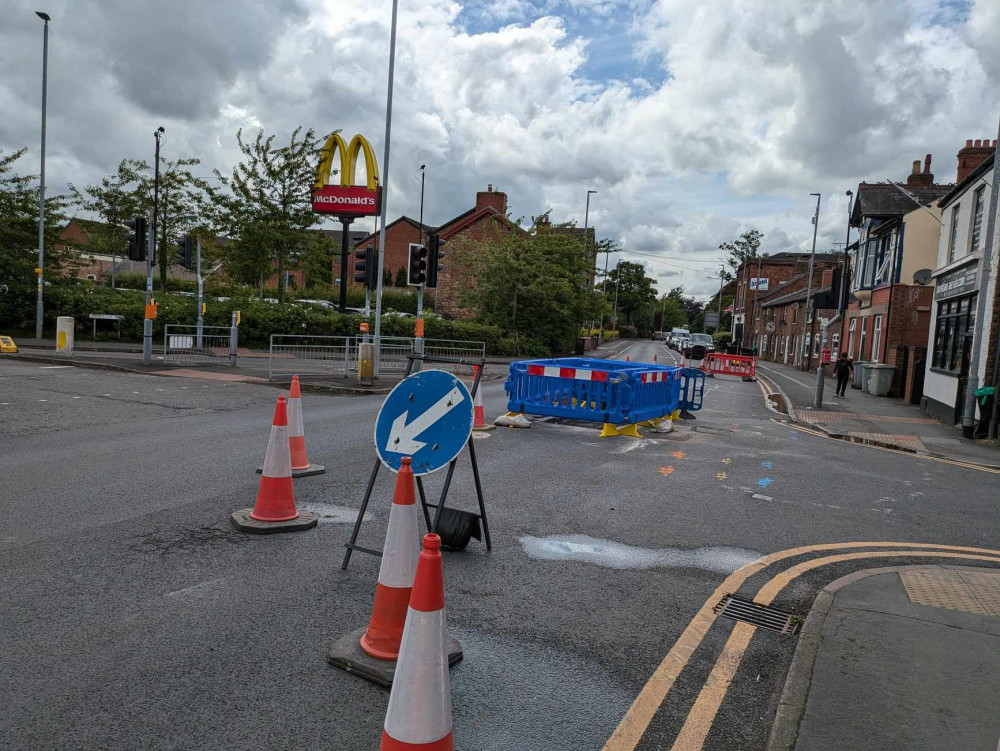 Work is being carried out on Middlewich Road in Sandbach. (Photo: Nub News)