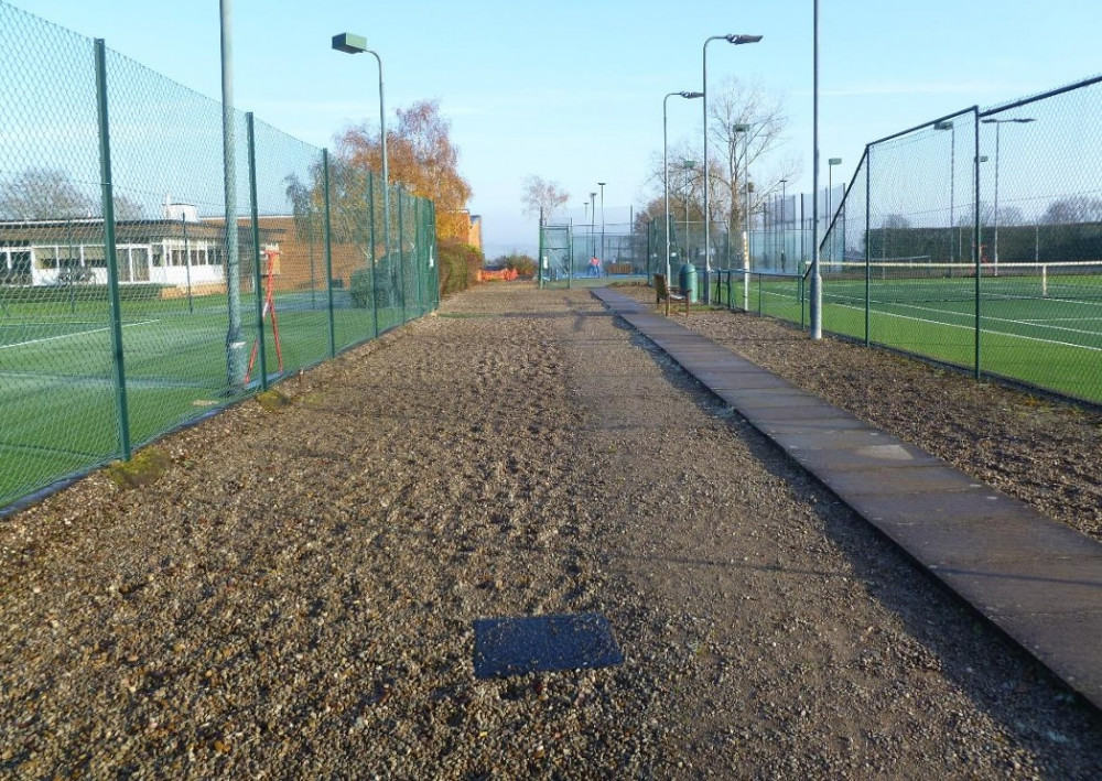 Plans will see a tennis court replaced by two padel courts (image via planning application)