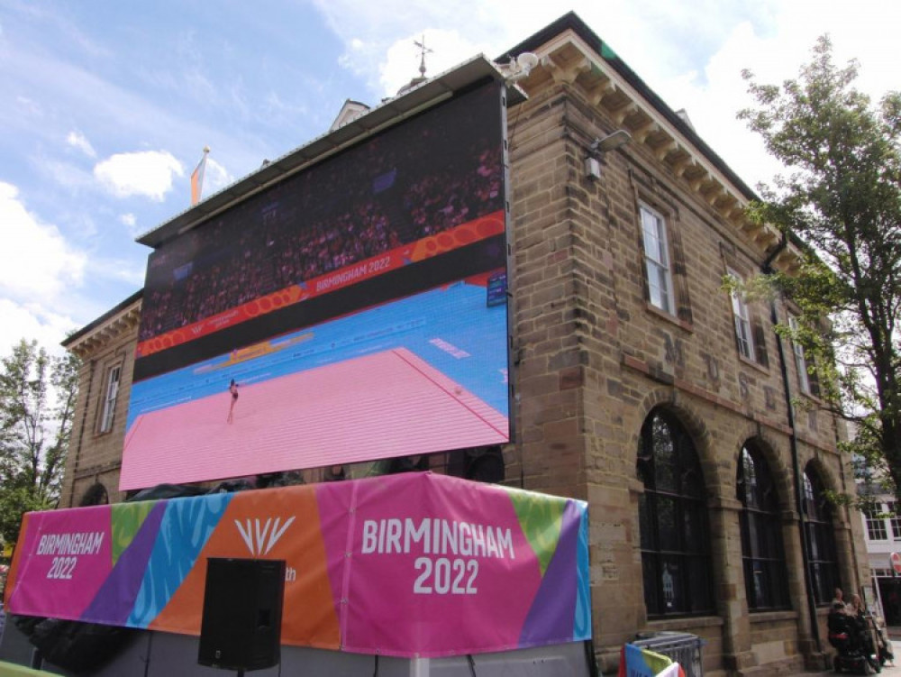 A big screen was erected in Warwick's Market Place for the 2022 Commonwealth Games (image by Geoff Ousbey)