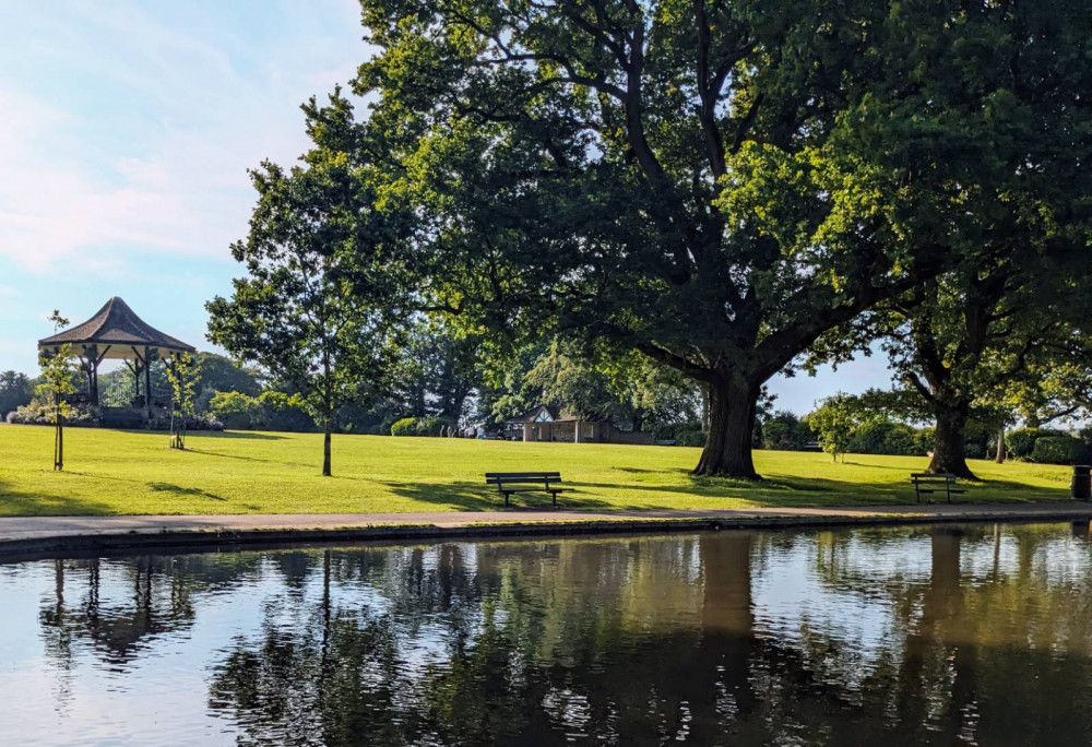 Collett Park in Shepton Mallet (LL) 