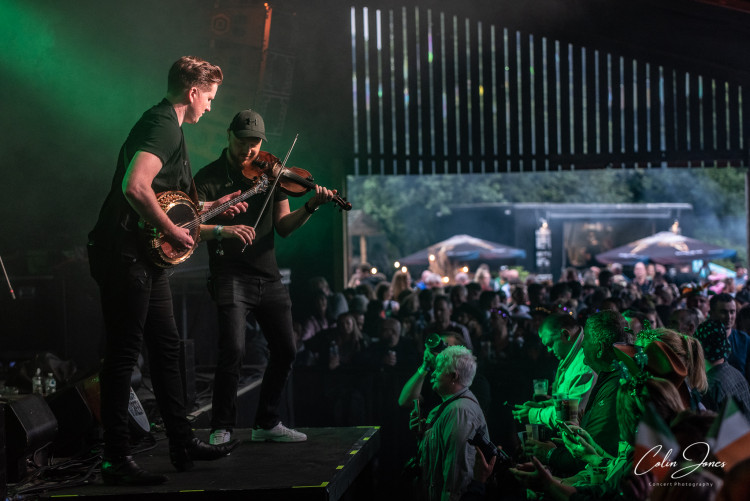 Stockport is set for a variety of events this weekend, including Craic by the Creek, a vinyl record fair, and more (Image - Colin Jones, with permission from Craic by the Creek))