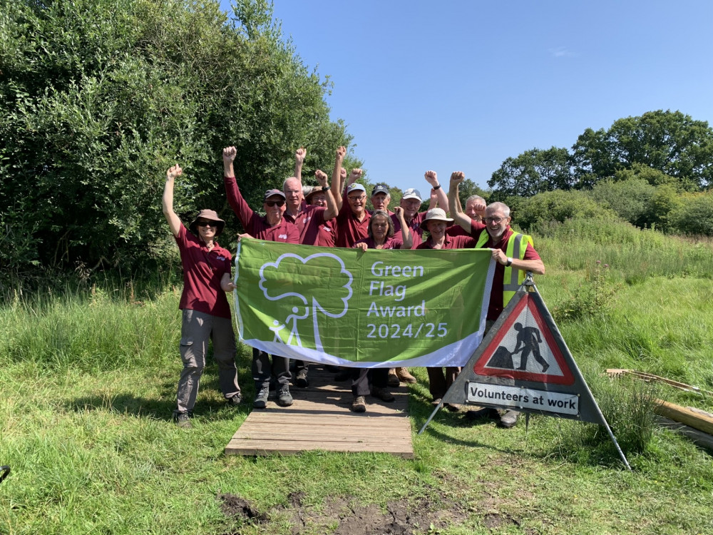 Volunteers at Oughtonhead Common in Hitchin (image by North Herts Council)