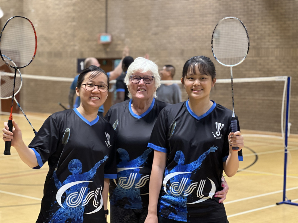 Local badminton clubs are on the lookout for ladies to get involved (image supplied)