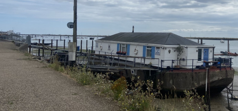 The Mulberry Houseboat on Burnham Quay. (Photo: Chloe Brewster)