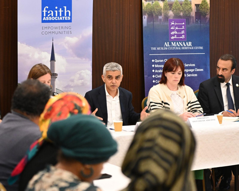 The Mayor of London has visited Al Manaar mosque to 'reiterate' City Hall's support for muslim communities following disorder across the country (credit: @MayorofLondon/X). The Mayor of London has visited Al Manaar mosque to 'reiterate' City Hall's support for muslim communities following disorder across the country (credit: @MayorofLondon/X).