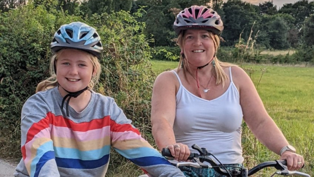 Deborah and 12-year-old daughter, Grace prepare to Cycle for Life. (Photo: Farleigh Hospice) Deborah and 12-year-old daughter, Grace prepare to Cycle for Life. (Photo: Farleigh Hospice)