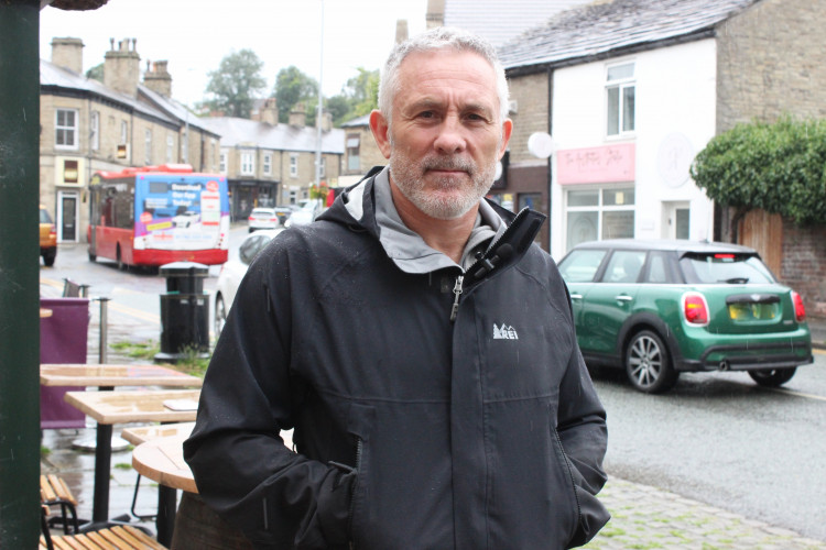 Paul Stephens, pictured on Wellington Road, Bollington. (Image - Macclesfield Nub News) 