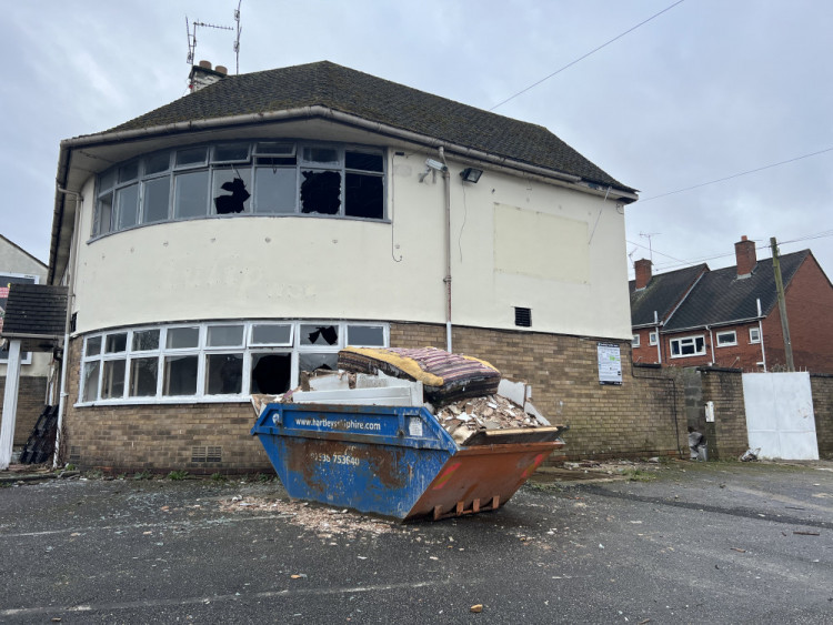 A vacant building on Ford Green Road, Smallthorne, will be demolished and replaced with a new Tesco store (Nub News).