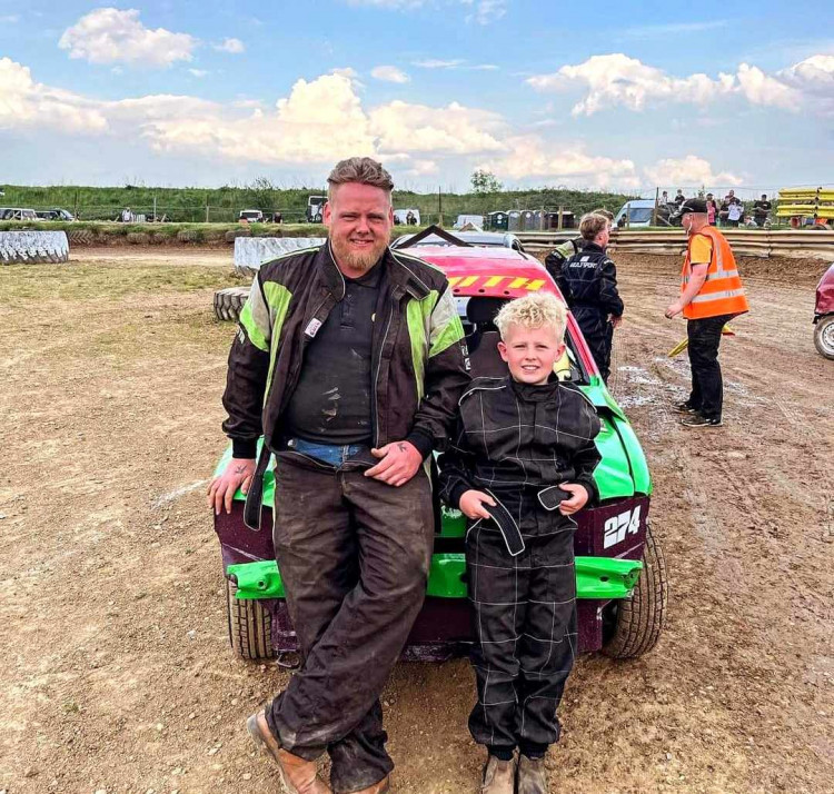 Aaron Smith powered his old Hinda Civic to victory in the Chequered Roof Finals at Trent Raceway, with son, Finley Smith, winning the Junior Novice race in his Nissan Micra (Aaron Smith).