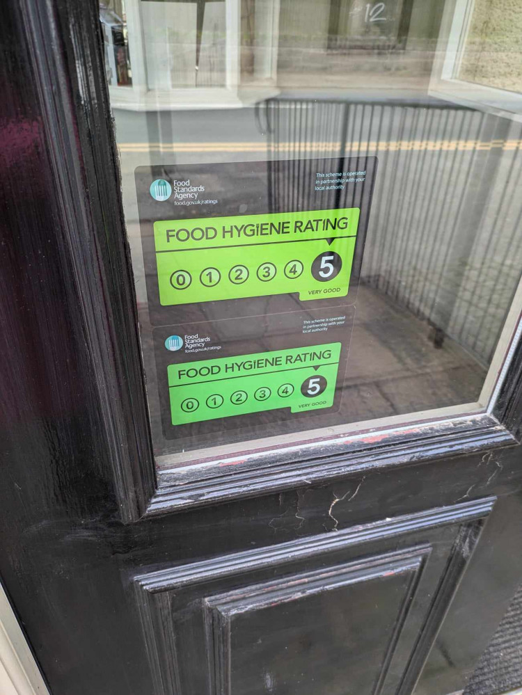 The best food hygiene rating, being proudly displayed at The Fox Inn in Elworth. . (Image -  Nub News)