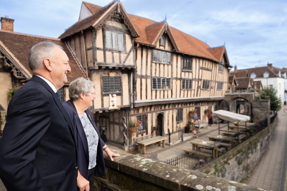 Alan Gill and Janet Brodie-Murphy (Image by Owen Thompson Photography)