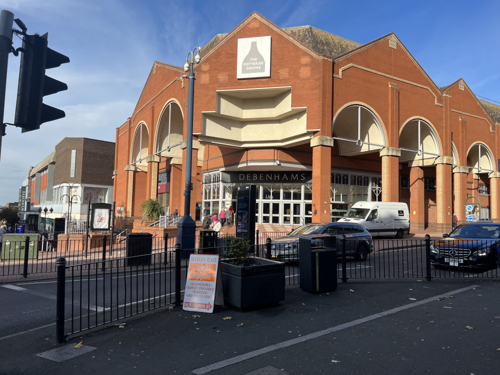 Emergency services were called to Town Road, Hanley, this afternoon (Nub News).