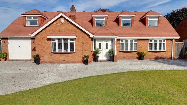 The huge six-bedroom detached property on Westfield Drive (Nub News).