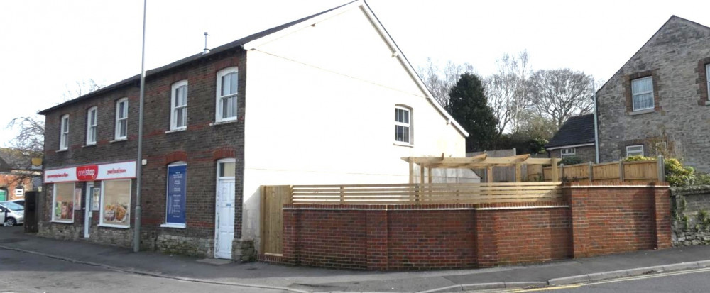 The wall in Kings Road, Dorchester –  after.