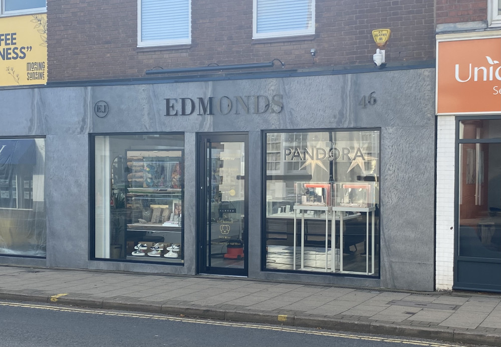 Edmonds Jewellers has opened its doors for the first time (image by James Smith)