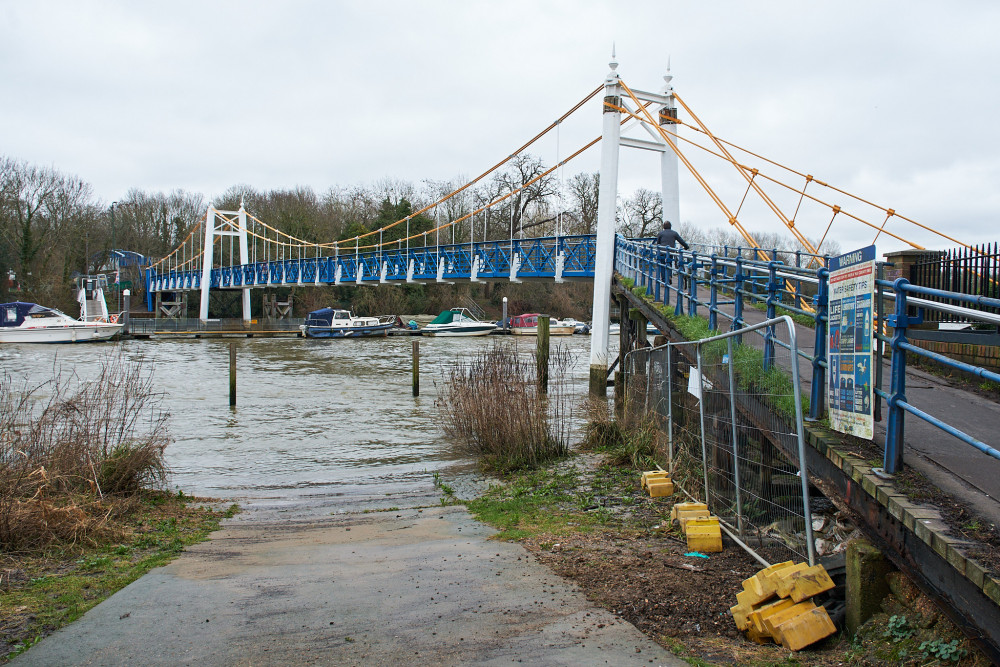 The footbridge on Teddington Lock is almost complete (Credit: Nub News)