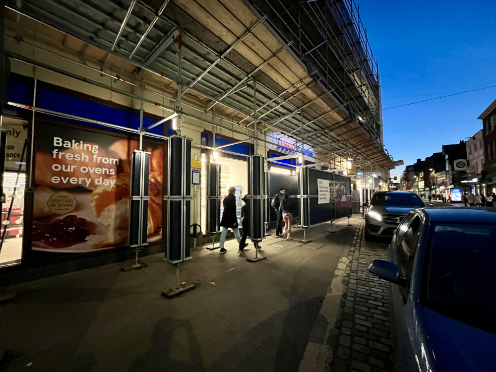 Scaffolding outside Tesco Express on George Street, Richmond (credit: Cesar Medina).