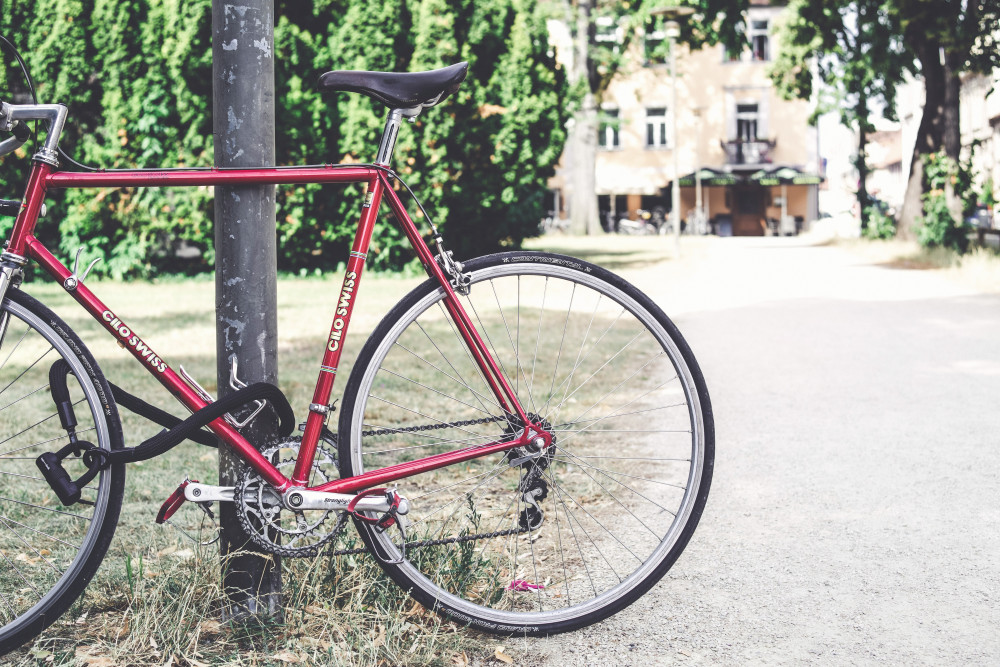 A Teddington resident's call to the police last night led to the arrest of a suspect for the theft of a push bike (Credit: Markus Spiske via Unsplash)