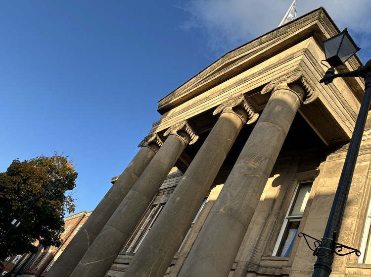 Macclesfield Town Hall, Market Place. (Image - Macclesfield Nub News)