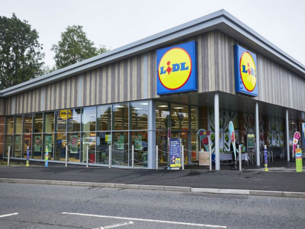 Lidl wanted to build a new supermarket on the eastern side of Kenilworth Road (image via Lidl)