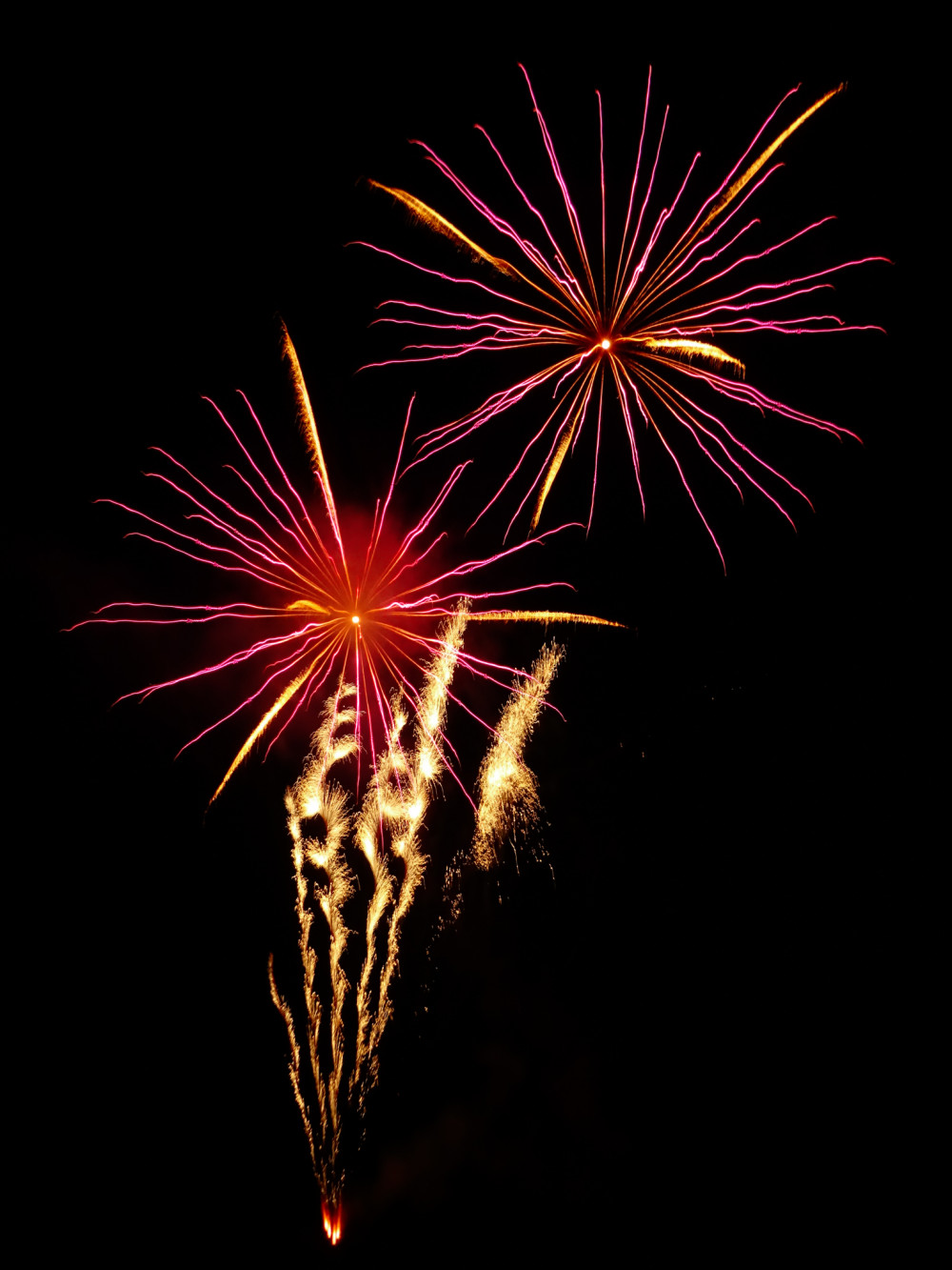 Gates open at Willaston Primary Academy at 5.30pm, with fireworks igniting the sky at 7pm. The event is expected to run until 8pm (Jonathan White).