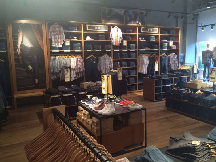 Levi's in Clarks Village is looking for staff, if you've got a hankering for a role in fashion. 