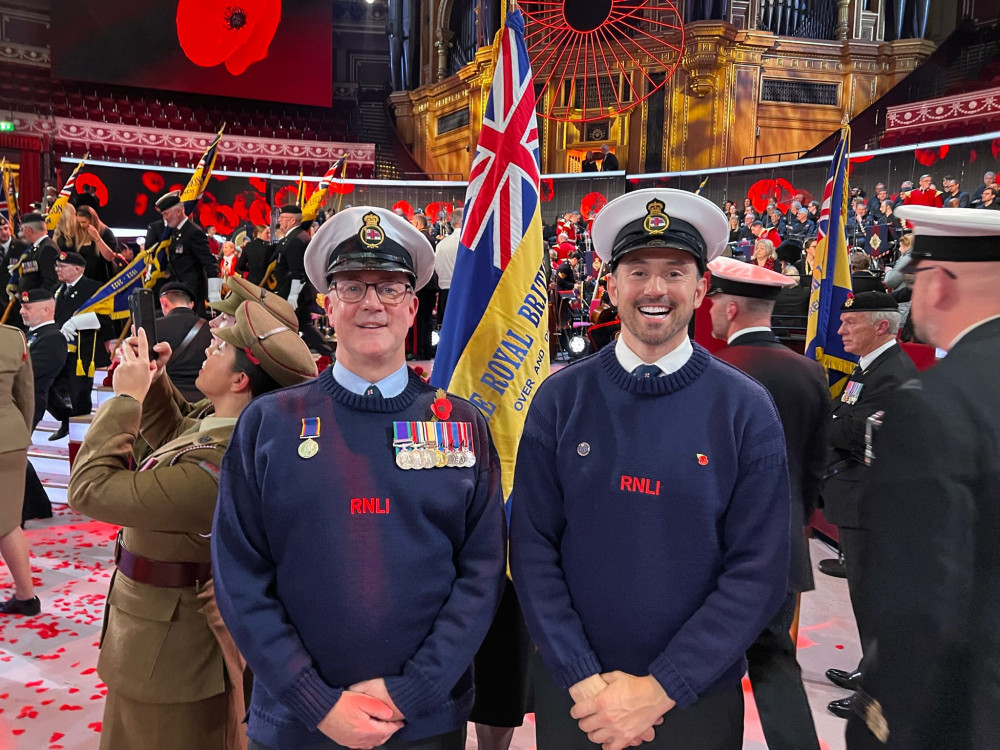 Teddington RNLI volunteer, Andy Bell attended the Remembrance Day events along with Chiswick RNLI volunteer and drummer, Mark Pusey (Credit: RNLI)