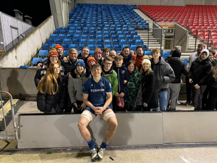 Sale Sharks player, Jos Gilmore, surrounded by old team mates and coaches from Sandbach Rugby Club. (Photo: Sandbach Rugby Club)