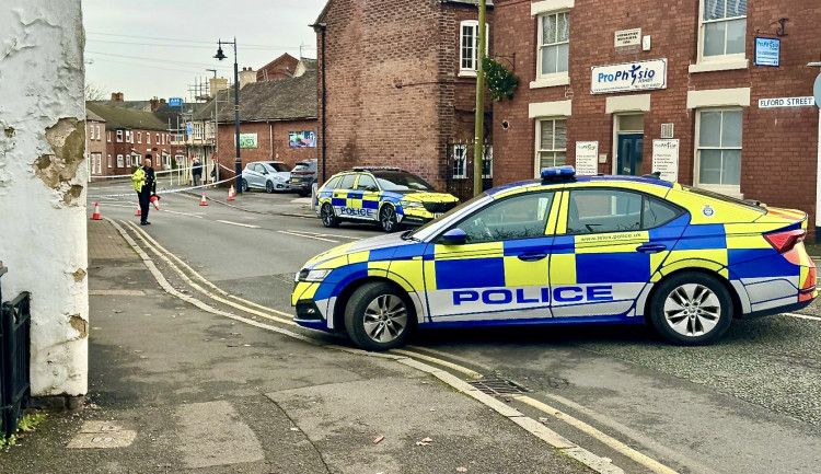 Police cordoned off the entrance to Elford Street. Photos: Ashby Nub News