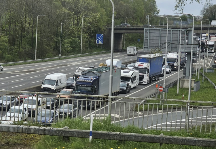The M6 is currently closed between J14 and J15 (Nub News).