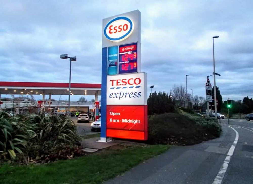 On Saturday 16 November, Cheshire Police received reports of a collision on Macon Way, at its junction with Tommy's Lane (by Esso and Tesco Express) (Google).