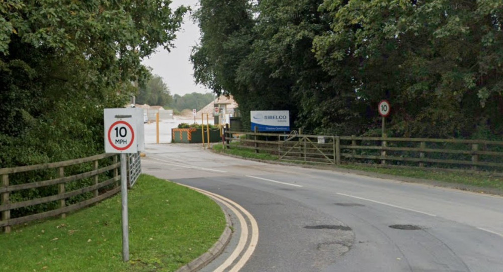 Plans have been approved to extract industrial sand from Somerford Farm and set up a pipeline to transfer it to the existing Bent Farm Quarry (Image - Google Maps)