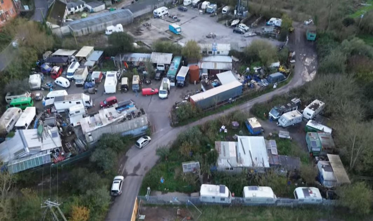 YouTuber captures Glastonbury traveller site as Somerset Council navigates challenges in finding long-term accommodation solutions. (YouTube/JustMadnessBoy) 