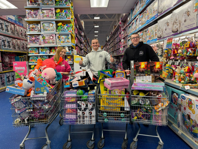 High Peak Comps - a local competitions firm - is hosting a prize draw where the winner receives £100 per day throughout December (Image supplied)