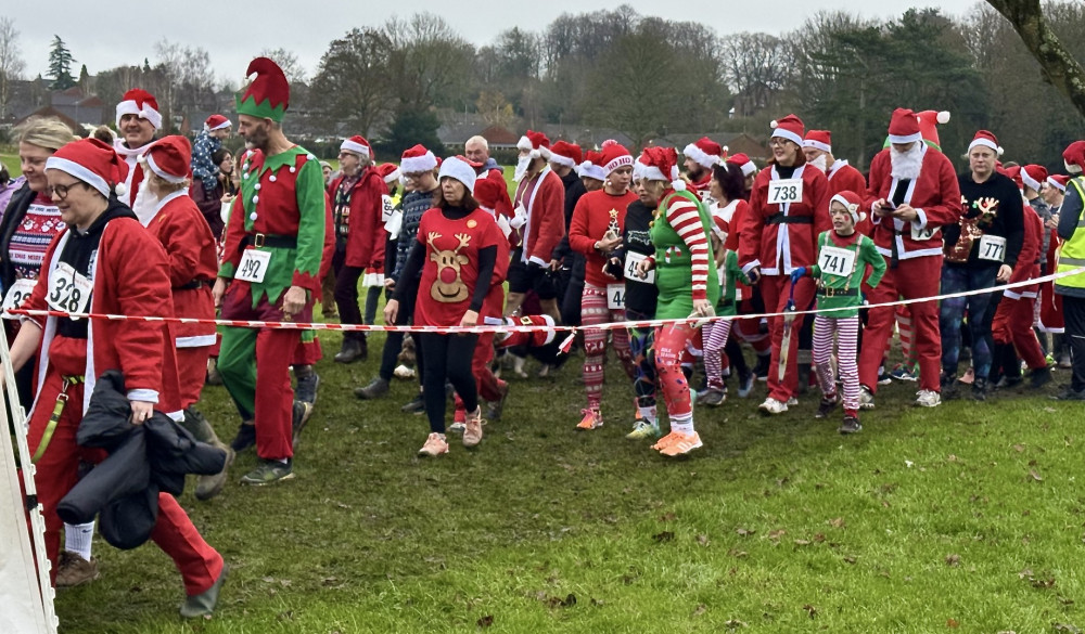 Almost 750 Santas gathered at the Bath Grounds in Ashby. Photos: Ashby Nub News