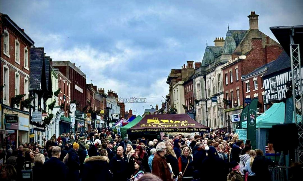 Market Street was packed for the Christmas event in Ashby. Photos: Ashby BID/Ashby Nub News