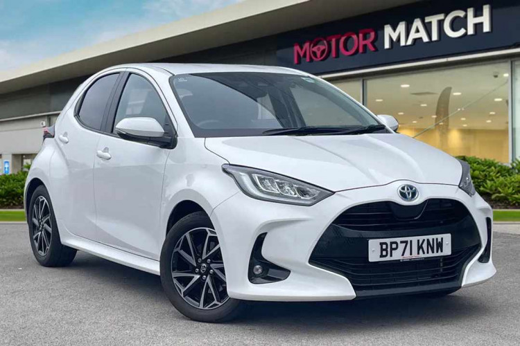 Available now at Motor Match Crewe is this stunning Toyota Yaris, a sleek and efficient petrol hybrid hatchback (Swansway).