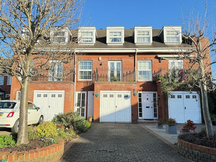 The property is available for £425,000 with Julie Philpot Residential