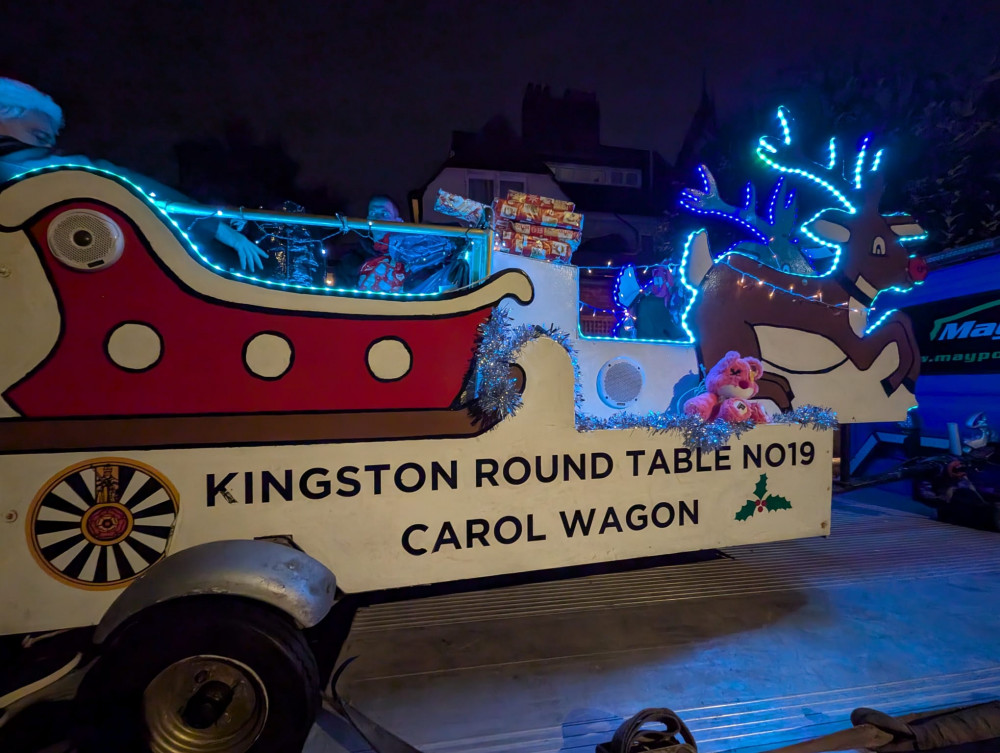 KIngston Round Table's Christmas sleigh travelled around Kingston for four evenings last week (Credit: Kingston Round Table)