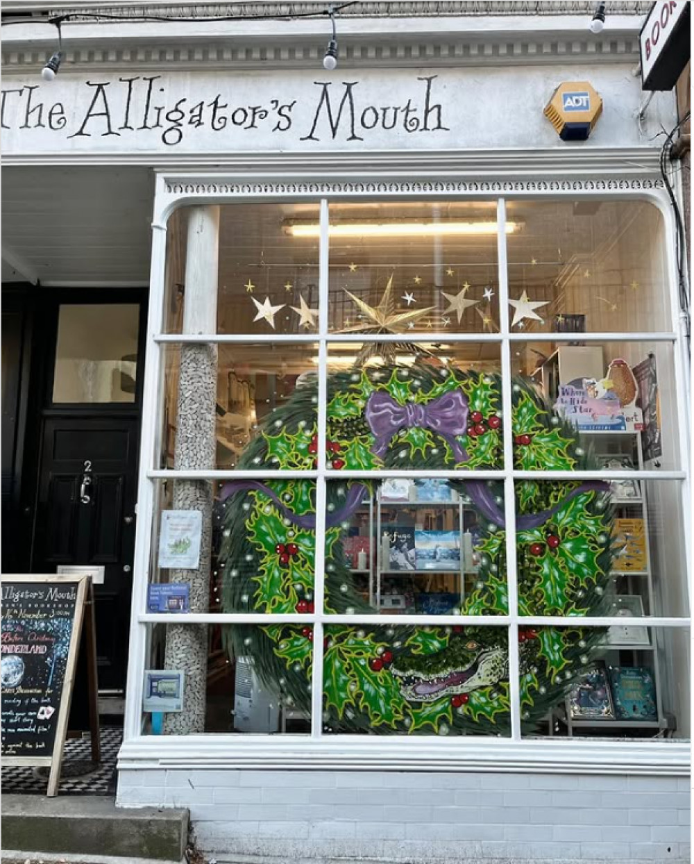 Shops across Richmond borough are getting ready for Christmas (image by Nub News)