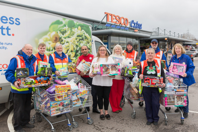 Steve Stains, Maryann Gore Tesco Driver Manager, Richard Archer, Regan Harvey, Amit Sarmotta Tesco Store Manager, Peter Brown.