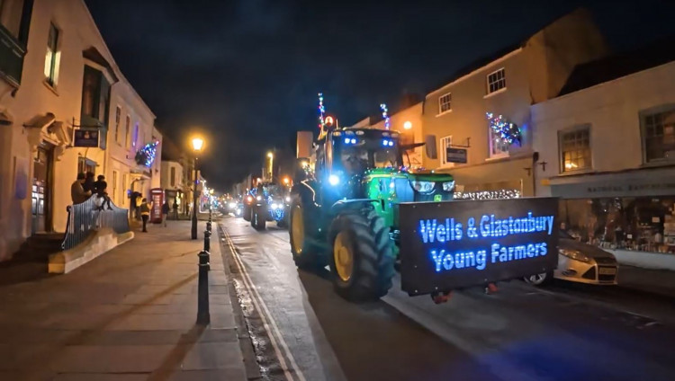 The tractor run arrives in Glastonbury High Street (Gabriel Avalon/YouTube) 