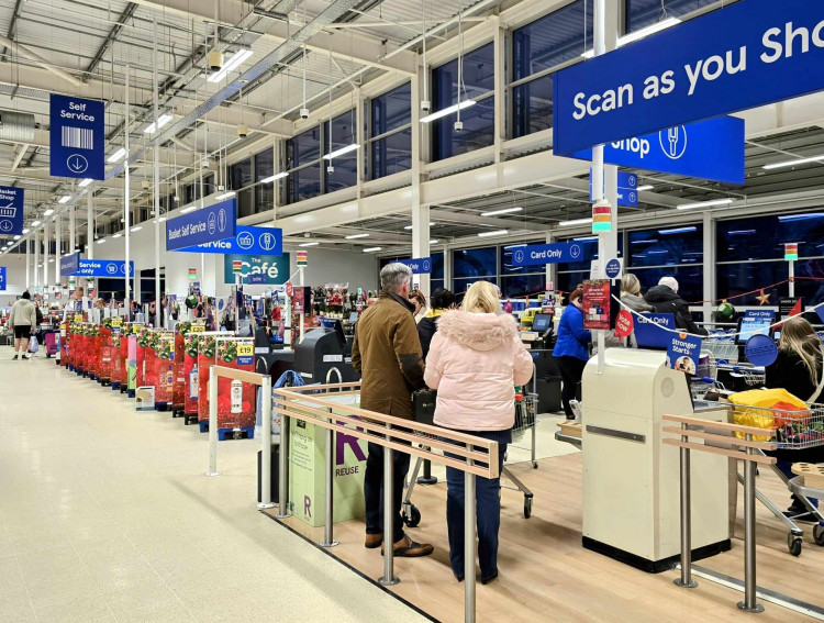 Stoke Nub News has complied a list of all the town's supermarket opening hours during Christmas/New Year (Nub News).