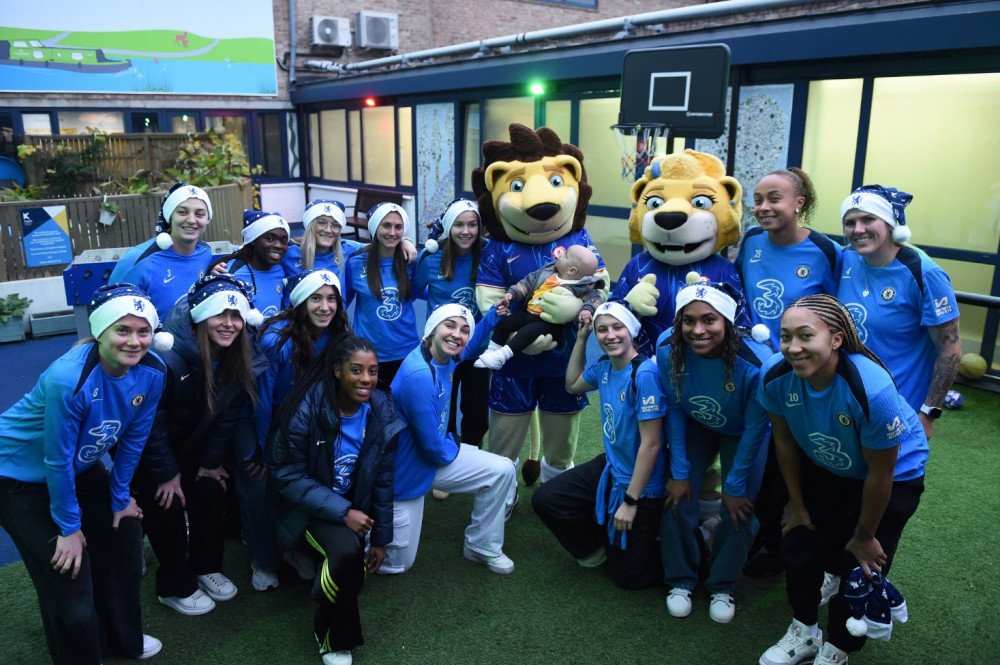 Chelsea women's football team visited teenage and child out patients, including a two year-old, at Kingston Hospital to spread some Christmas cheer (Image supplied)