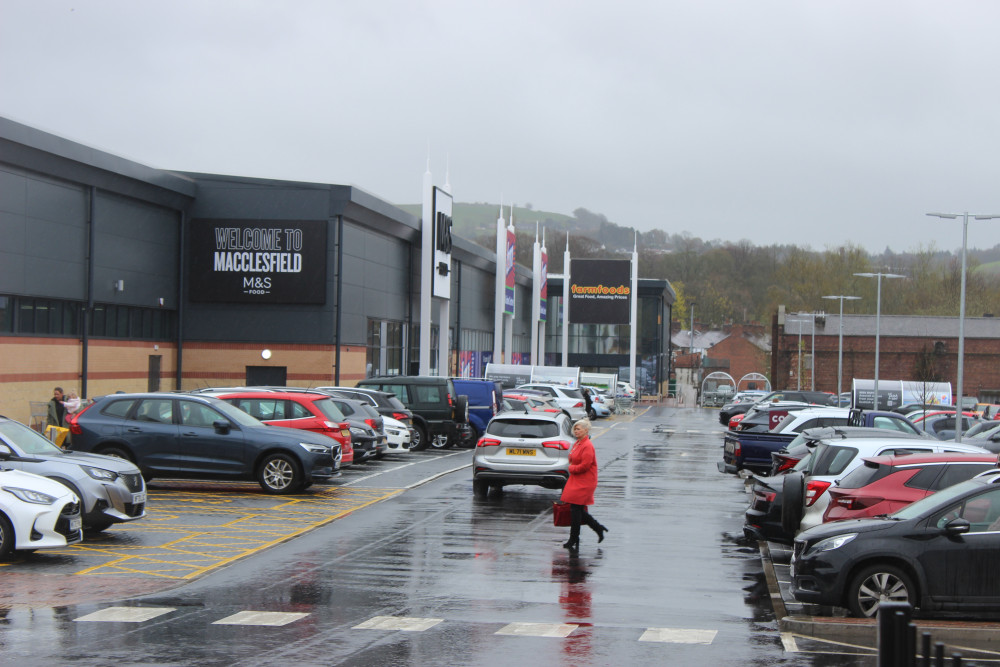 Supermarkets have changed their opening hours over the festive period (Credit: Nub News)