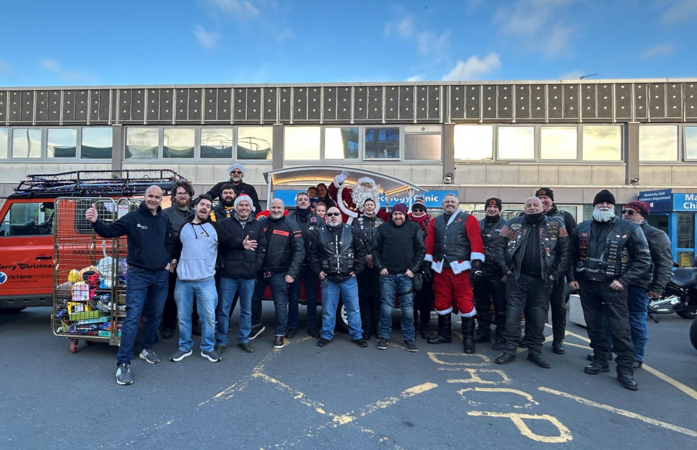 The visit of the Round Table, Richlee and Harley-Davidson riders to Basildon Hospital The visit of the Round Table, Richlee and Harley-Davidson riders to Basildon Hospital