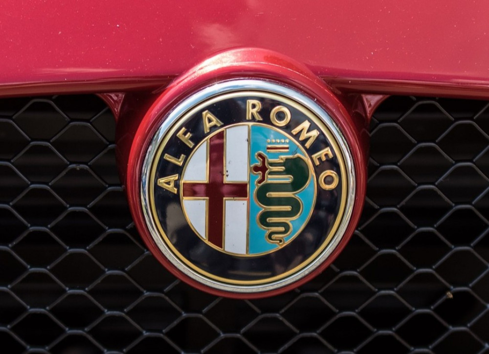 A man has died after a crash involving an Alfa Romeo (Credit: Pixabay)