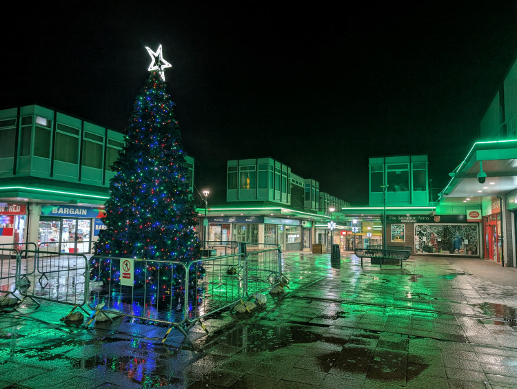 The LDRS has rated each of the Christmas trees in Stoke-on-Trent towns (LDRS).