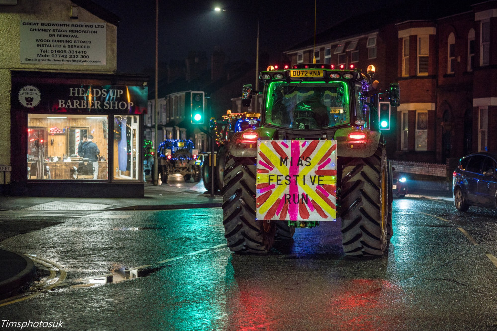 Mia's Festive Run 2024 (Credit: Timsphotosuk)