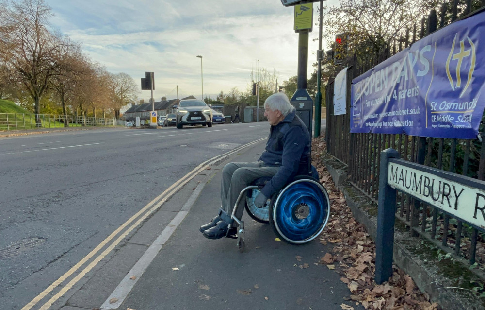 Crossing the junction currently is problematic. Crossing the junction currently is problematic.